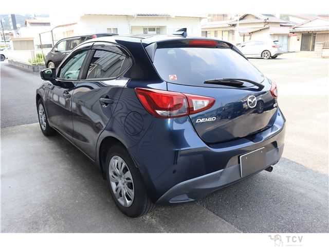 2017 Mazda Demio