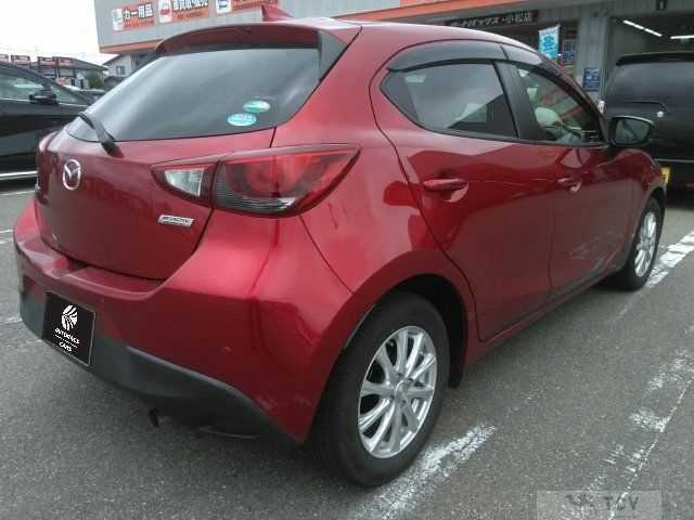 2017 Mazda Demio