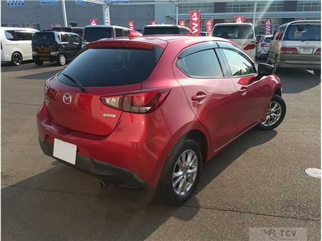 2016 Mazda Demio