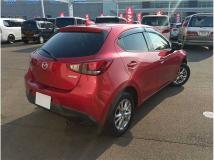 2016 Mazda Demio