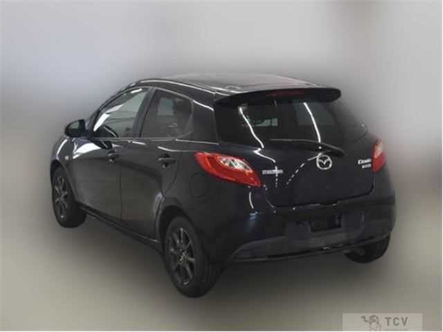 2013 Mazda Demio