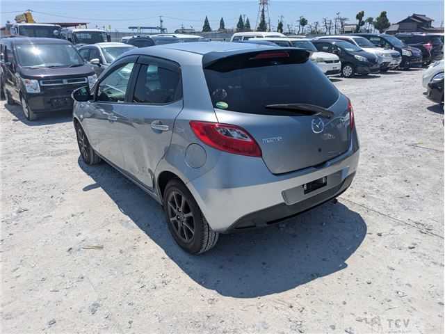 2013 Mazda Demio