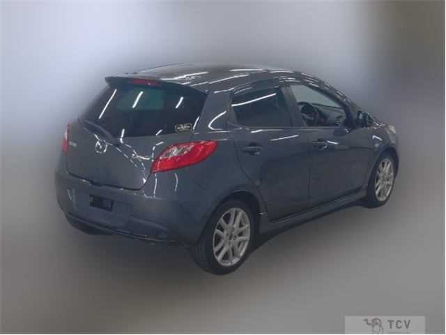2013 Mazda Demio