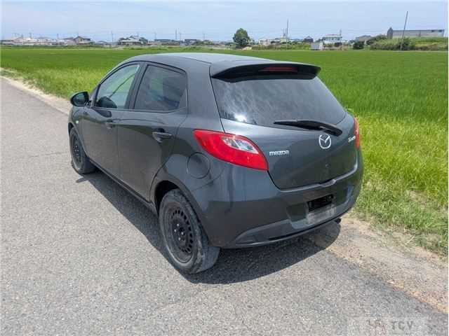 2013 Mazda Demio
