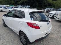 2013 Mazda Demio