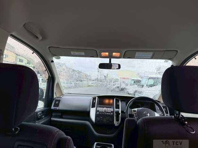 2009 Nissan Serena