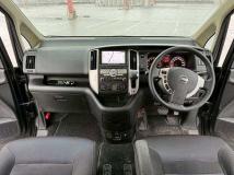 2009 Nissan Serena