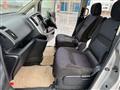 2009 Nissan Serena