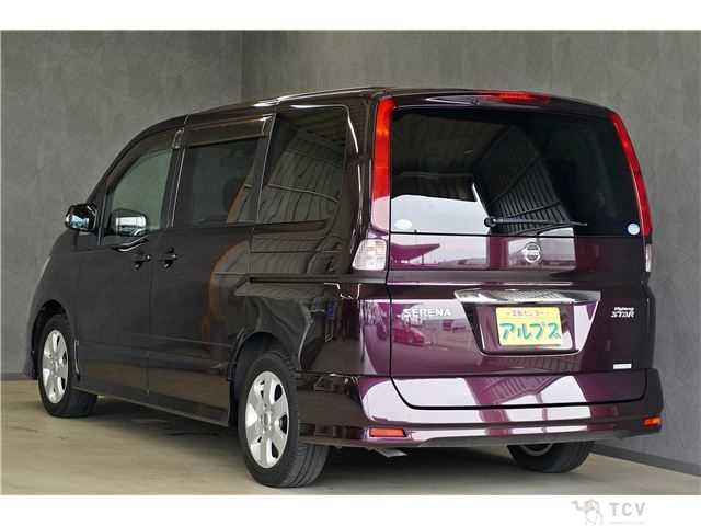2009 Nissan Serena