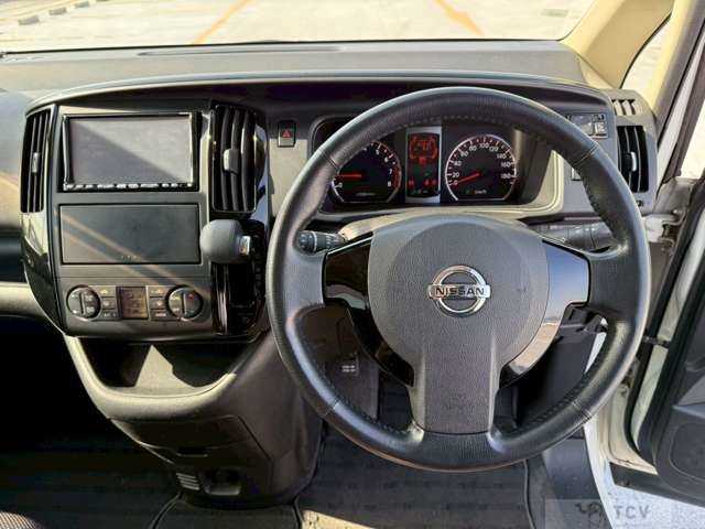 2009 Nissan Serena