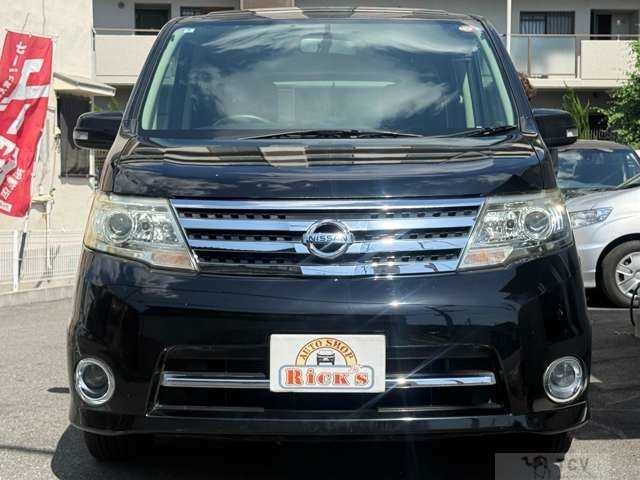 2010 Nissan Serena