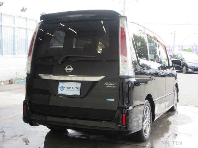 2012 Nissan Serena
