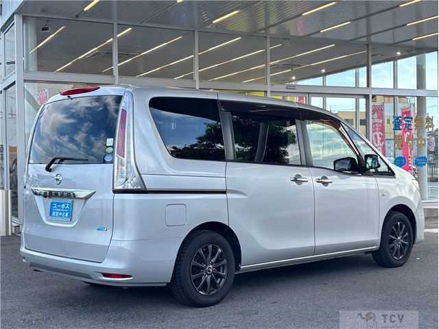 2011 Nissan Serena