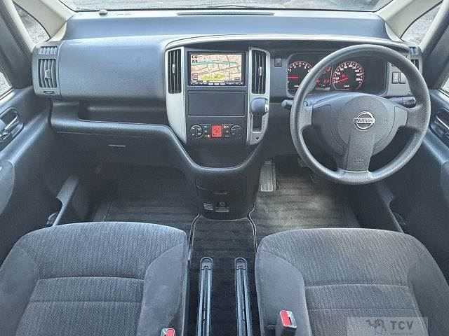 2009 Nissan Serena