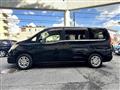 2009 Nissan Serena