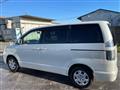 2007 Toyota Voxy
