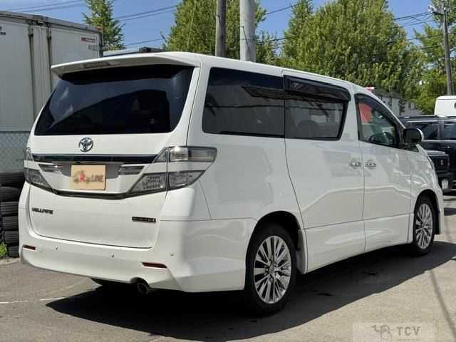 2014 Toyota Vellfire