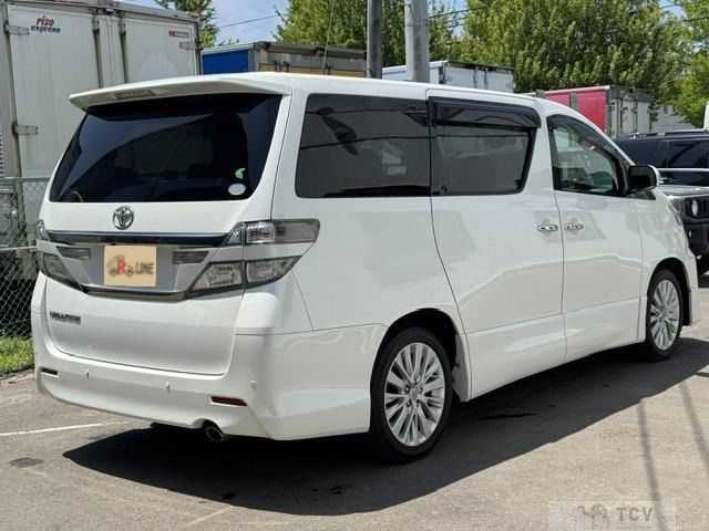 2013 Toyota Vellfire