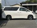 2013 Toyota Vellfire