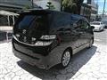 2011 Toyota Vellfire