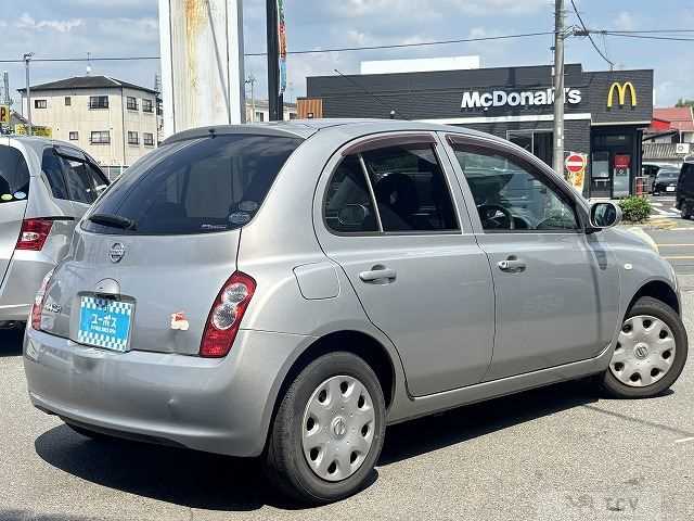 2010 Nissan March