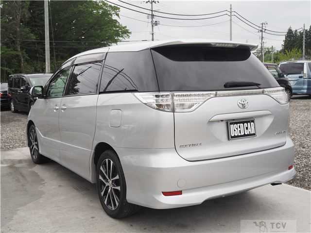 2013 Toyota Estima
