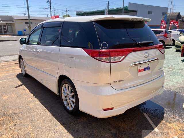 2009 Toyota Estima