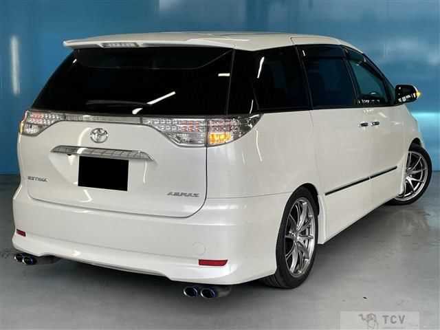 2013 Toyota Estima