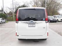 2014 Toyota Noah