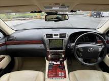 2010 Lexus LS