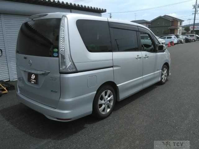 2013 Nissan Serena