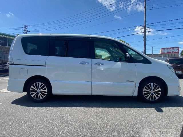 2014 Nissan Serena