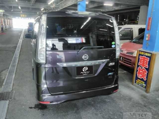 2013 Nissan Serena