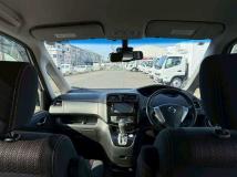 2015 Nissan Serena