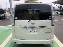 2016 Nissan Serena