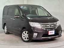 2013 Nissan Serena