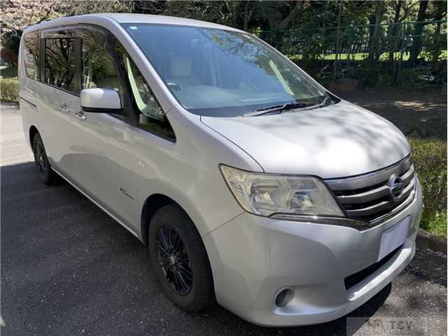 2013 Nissan Serena
