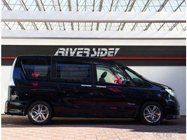 2013 Nissan Serena