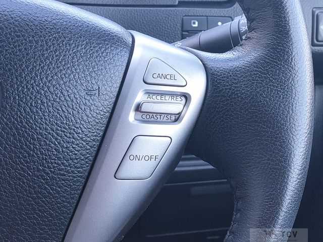 2013 Nissan Serena