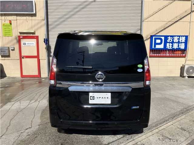 2017 Nissan Serena