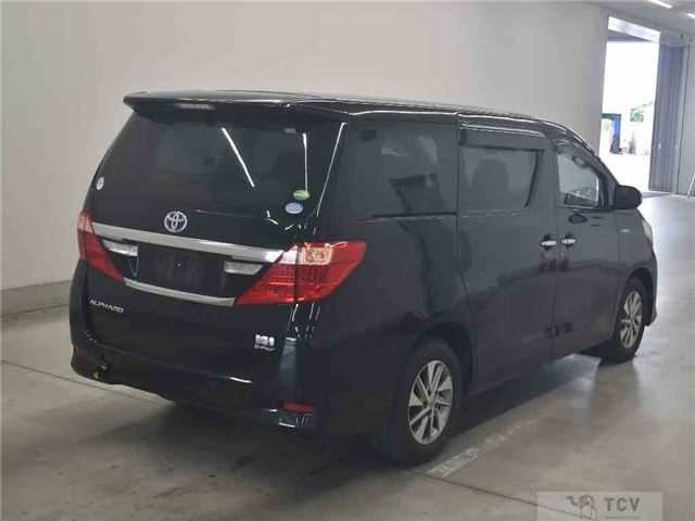 2014 Toyota Alphard Hybrid