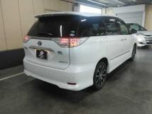 2015 Toyota Estima Hybrid
