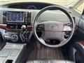 2013 Toyota Estima Hybrid