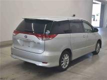 2012 Toyota Estima Hybrid