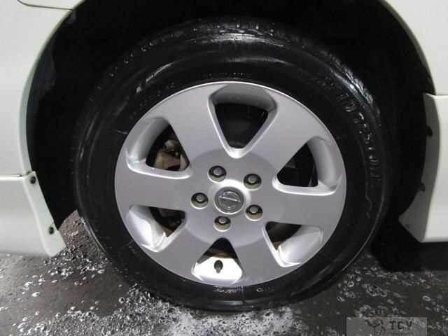 2009 Nissan Serena