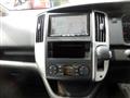 2009 Nissan Serena