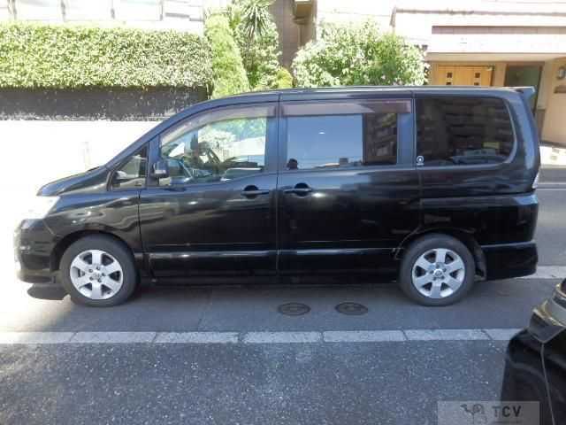 2009 Nissan Serena