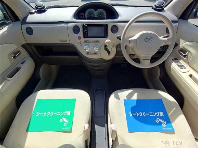 2004 Toyota Sienta