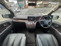 2009 Nissan Elgrand