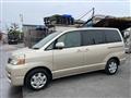 2005 Toyota Voxy